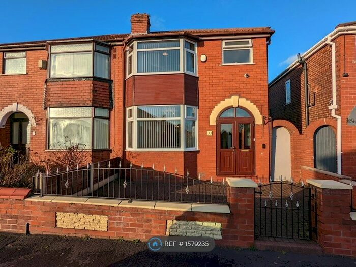3 Bedroom Semi-Detached House To Rent In Nelson Drive, Droylsden, Manchester, M43