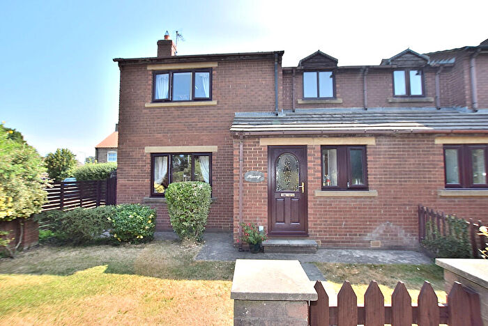 3 Bedroom End Of Terrace House For Sale In Gatherley Road, Brompton On Swale, DL10