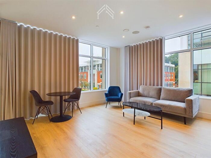 1 Bedroom Apartment To Rent In Chalfont Park, Gerrards Cross, SL9