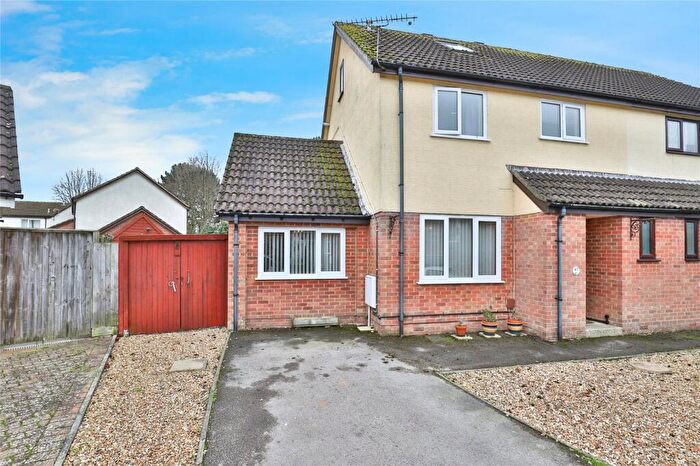 5 Bedroom Semi Detached House For Sale In Saffron Drive, Christchurch, Dorset, BH23