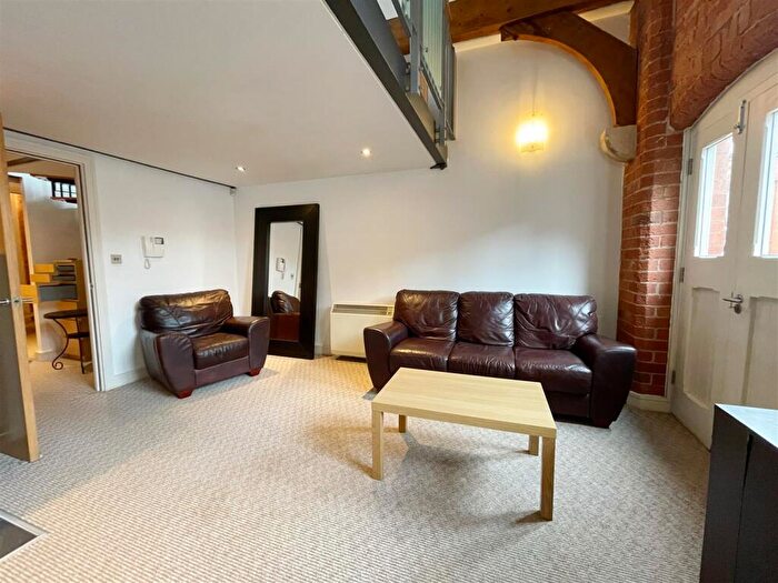2 Bedroom Apartment To Rent In Scholars Gate, Severn Street, B1