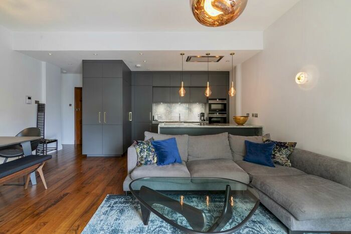 2 Bedroom Apartment To Rent In Herbal Hill London, EC1R