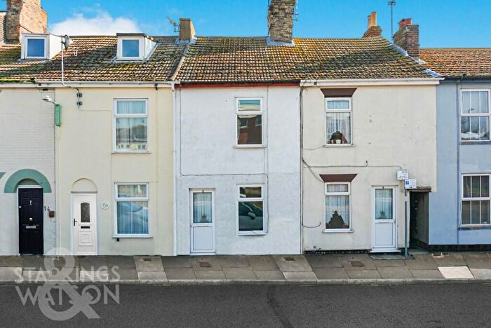 2 Bedroom Terraced House To Rent In Tennyson Road, Lowestoft, NR32