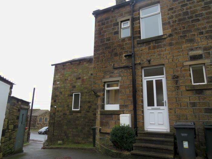 4 Bedroom House To Rent In Sykes Head, Oakworth, Keighley, BD22