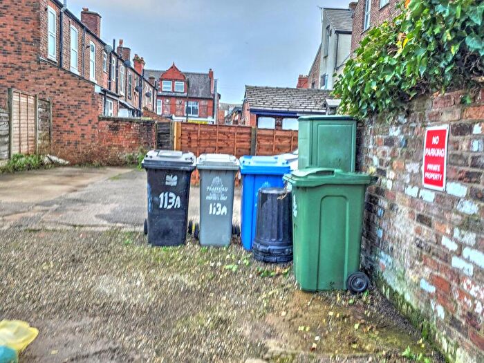 1 Bedroom Flat For Sale In Northenden Road, Sale, M33