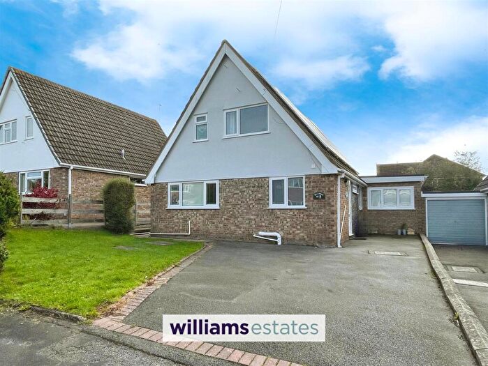 3 Bedroom Detached House For Sale In Bishops Walk, St. Asaph, LL17