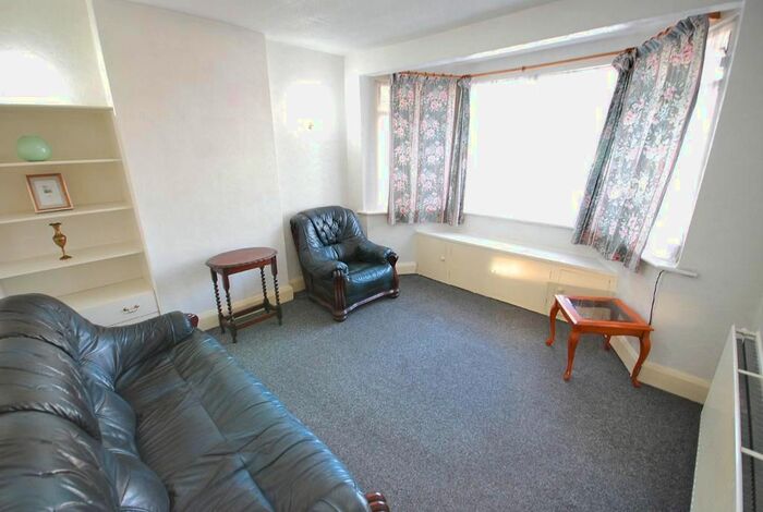 1 Bedroom Maisonette To Rent In Highcroft Avenue, Wembley, Middlesex, HA0