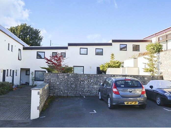 2 Bedroom Flat To Rent In Dorchester Road, Frampton, Dorchester, DT2