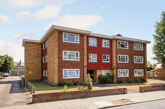2 Bedroom Flat For Sale In Hartfield Road, Wimbledon, London, SW19