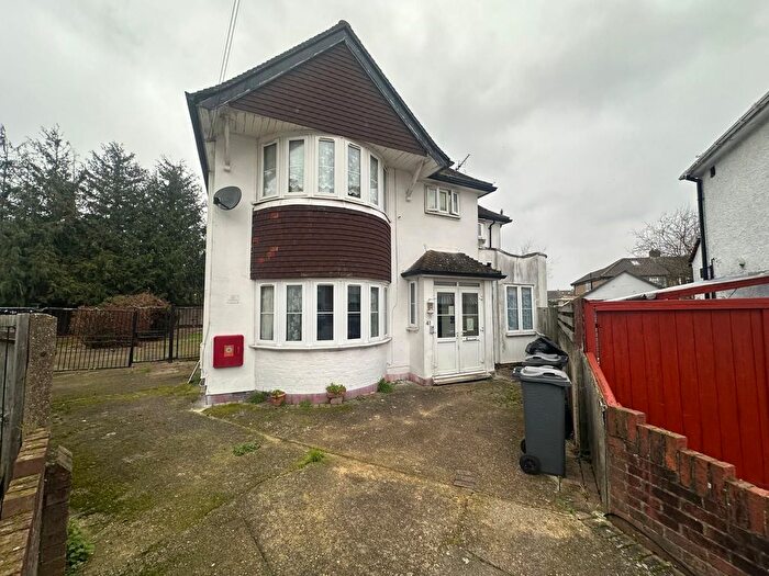 7 Bedroom Detached House To Rent In Yew Tree Walk, Hounslow, TW4