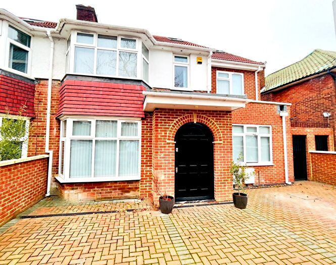 Block Of Flats For Sale In Pennine Drive, London, NW2