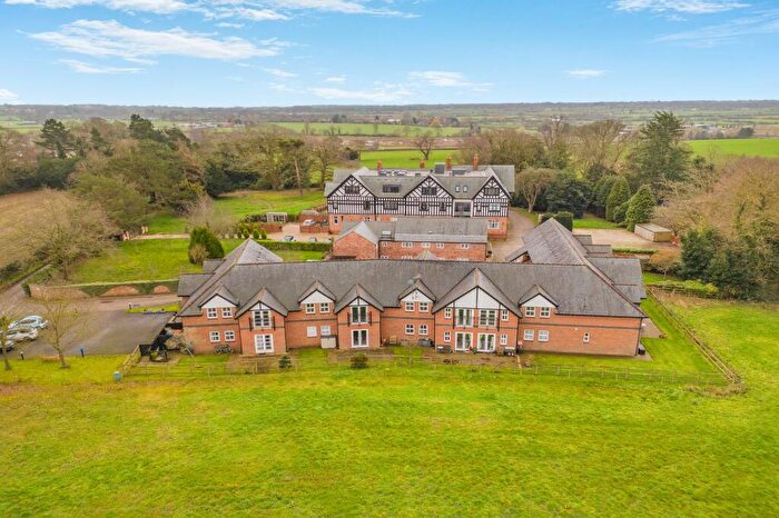 2 Bedroom Flat For Sale In Ferma Lane, Great Barrow, CH3