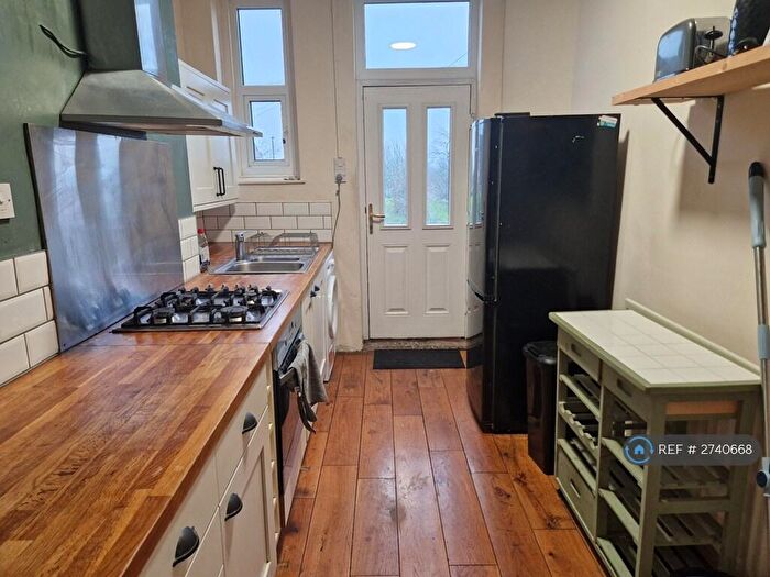 3 Bedroom Maisonette To Rent In Normanton Terrace, Newcastle Upon Tyne, NE4