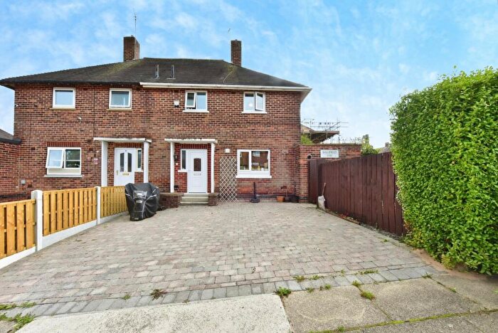 3 Bedroom Semi-Detached House For Sale In Ballifield Way, Sheffield, South Yorkshire, S13