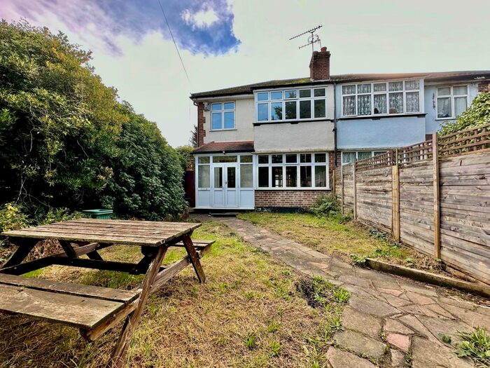 3 Bedroom Semi-Detached House To Rent In Falling Lane, West Drayton, UB7