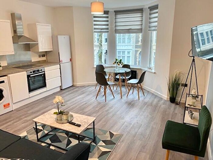 1 Bedroom Flat To Rent In Princes Street, Cardiff, CF24