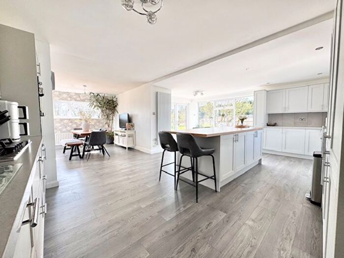 3 Bedroom Bungalow For Sale In Barton Street, Laceby, DN37