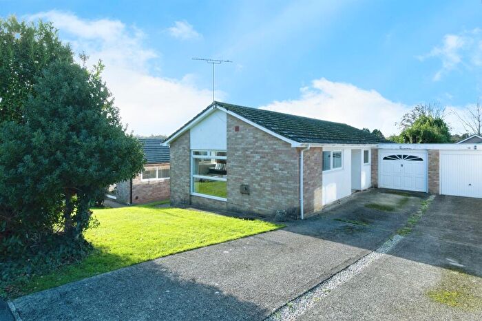 3 Bedroom Detached Bungalow For Sale In Beechwood, Fordingbridge, SP6