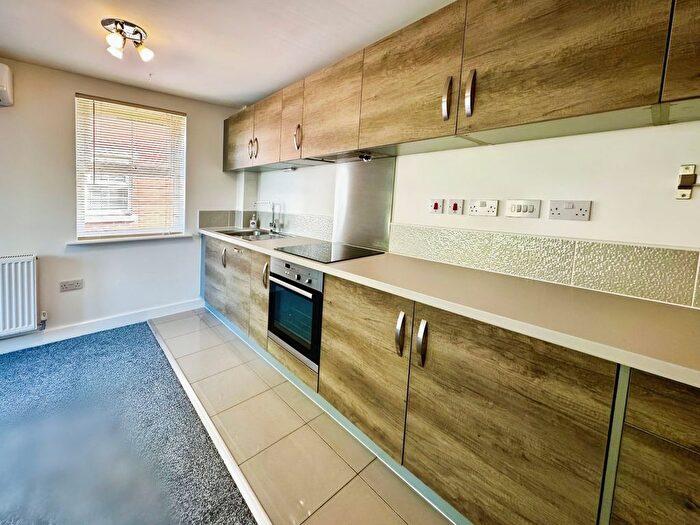 2 Bedroom End Of Terrace House To Rent In Holts Crest Way, Leeds, West Yorkshire, LS12