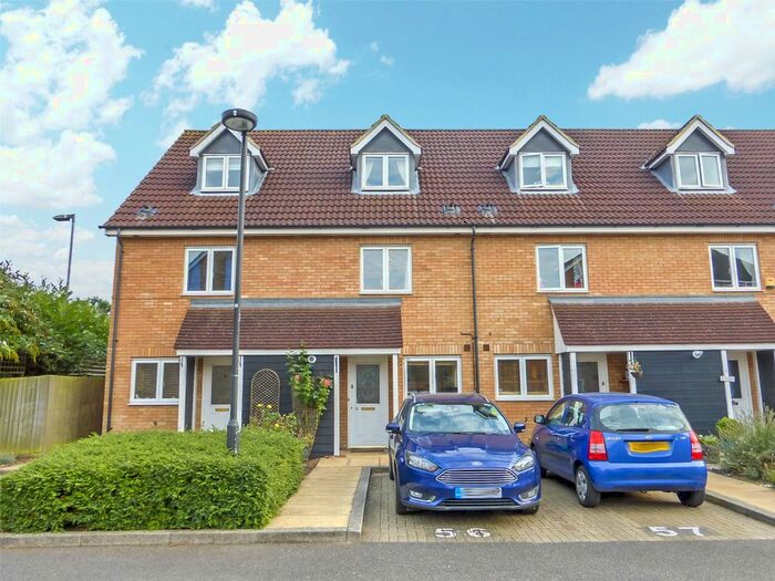 3 Bedroom Terraced House To Rent In Barnack Grove, Royston, SG8