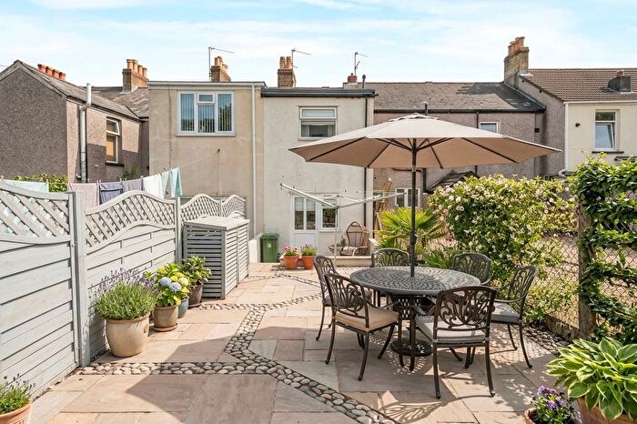 2 Bedroom Terraced House For Sale In Bridge Street, Griffithstown, Pontypool, NP4