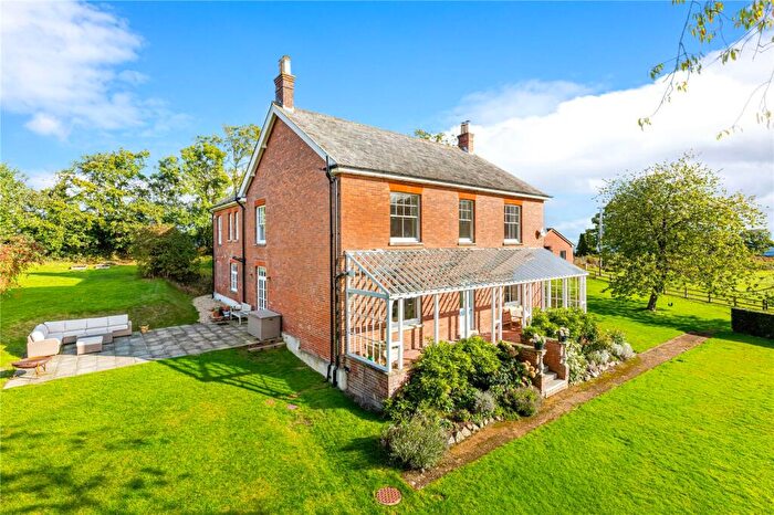 5 Bedroom Detached House For Sale In Nadderwater, Exeter, Devon, EX4