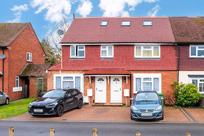 2 Bedroom Flat For Sale In Riverside, Guildford, Guildford, GU1