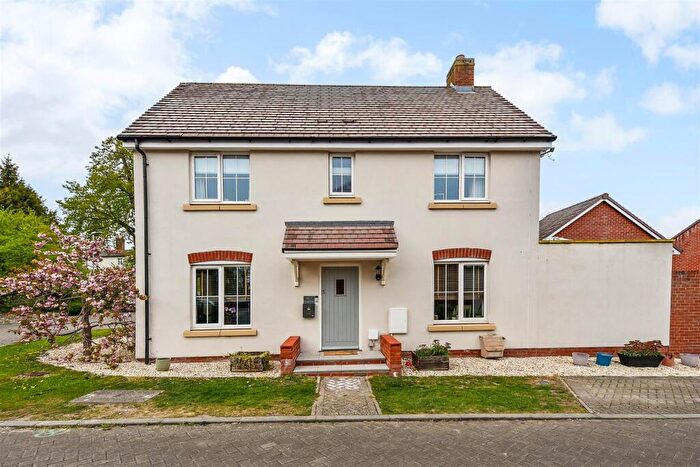 3 Bedroom Detached House For Sale In Dowse Close, Tidworth, SP9