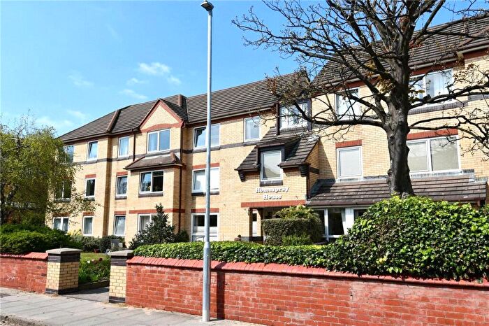 1 Bedroom Apartment For Sale In Riversdale Road, West Kirby, Wirral, CH48