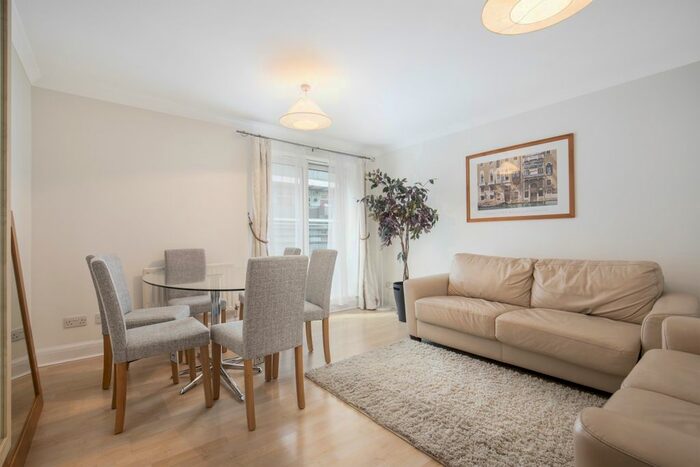 2 Bedroom Flat To Rent In Providence Square, London, SE1