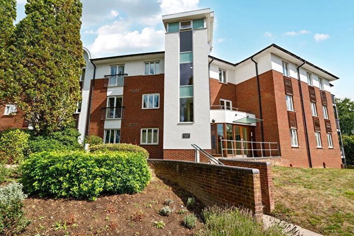 1 Bedroom Flat For Sale In Copers Cope Road, Beckenham, BR3
