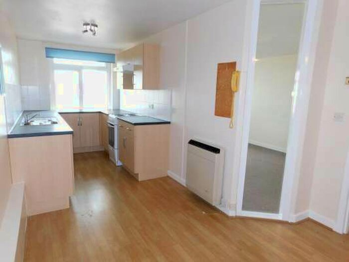 2 Bedroom Flat To Rent In Stanwick Court, Longthorpe, PE3