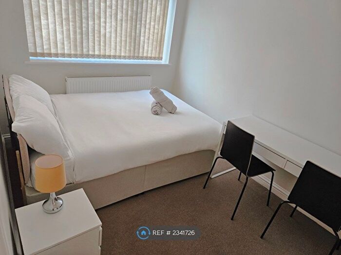 2 Bedroom Flat To Rent In Filton Avenue, Horfield, Bristol, BS7
