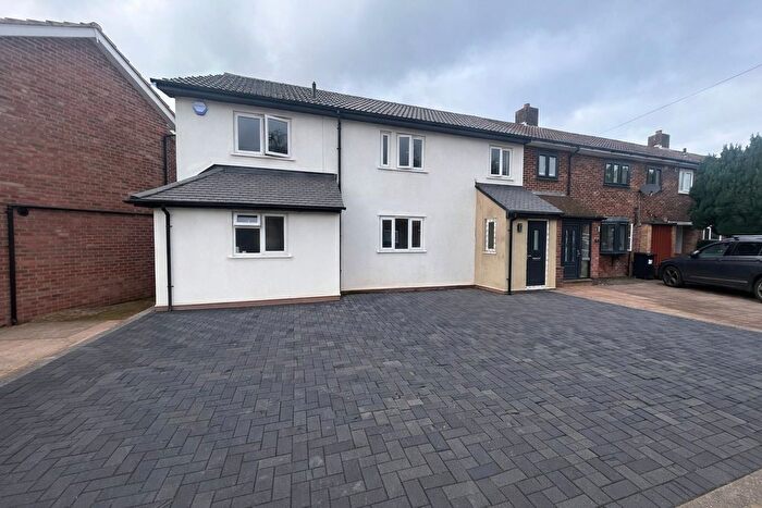 3 Bedroom Semi Detached House To Rent In Fairmead, Bickley, Bromely, BR1