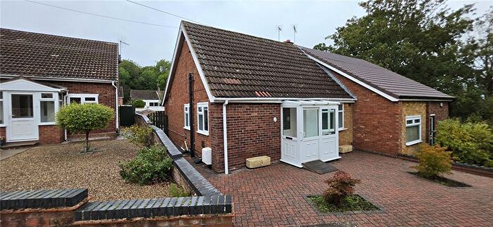 2 Bedroom Bungalow For Sale In Bradfield Close, Allesley Park, Coventry, West Midlands, CV5