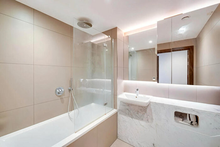 2 Bedroom Apartment To Rent In Royal Mint Street, London, E1
