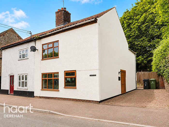 3 Bedroom Semi Detached House For Sale In Church Street, Litcham, PE32