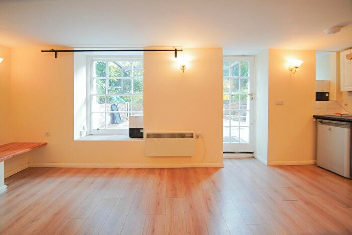 1 Bedroom Flat To Rent In Hampton Park, Redland, Bristol, BS6