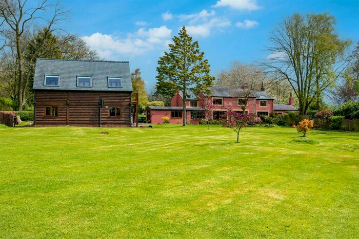 4 Bedroom Cottage For Sale In Dam Top Cottage, Brock Side, Bilsborrow, Preston, PR3