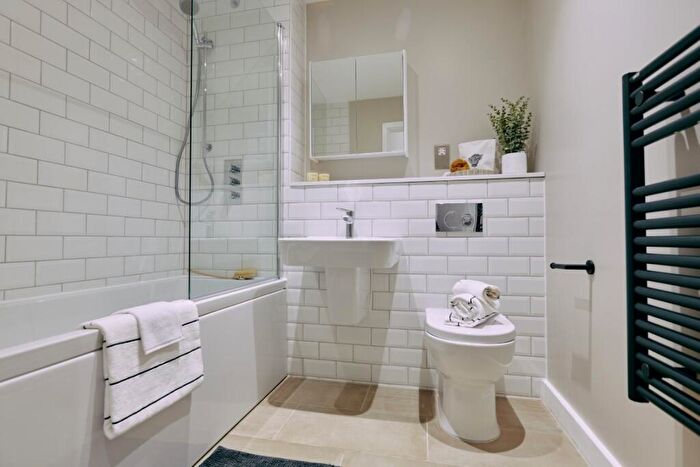 1 Bedroom Apartment To Rent In Gilders Yard, Birmingham Birmingham, B18