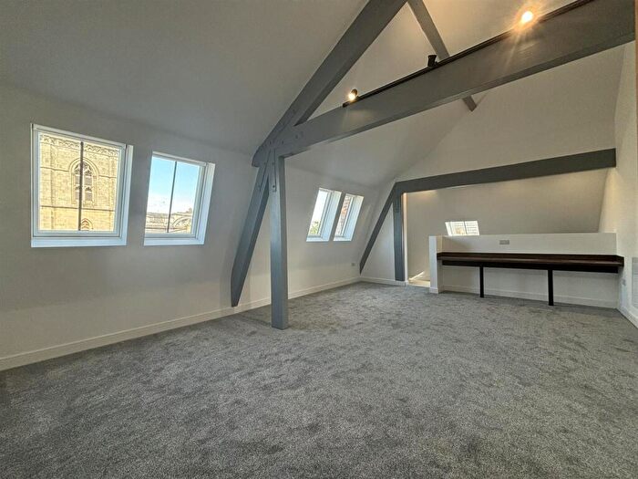 2 Bedroom Apartment To Rent In Chapel Lane, Hull, HU1