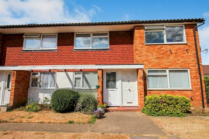 2 Bedroom Maisonette To Rent In Walton Road, East Molesey, KT8