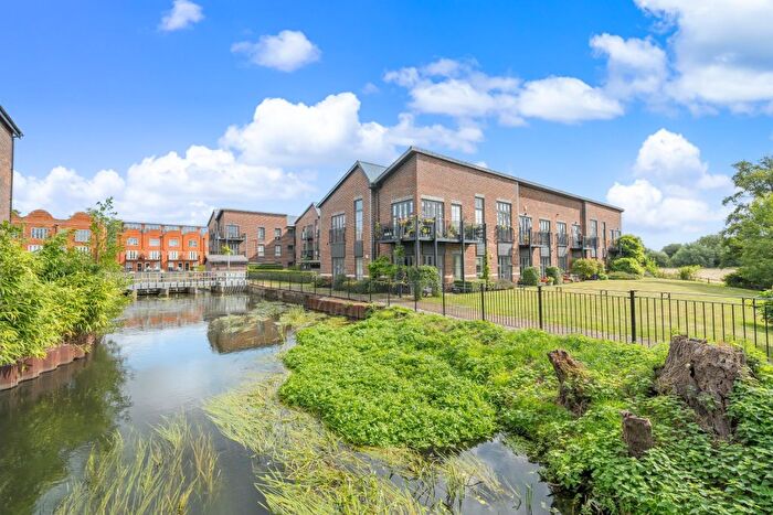 1 Bedroom Flat For Sale In Gresham Park Road, Old Woking, Woking, GU22