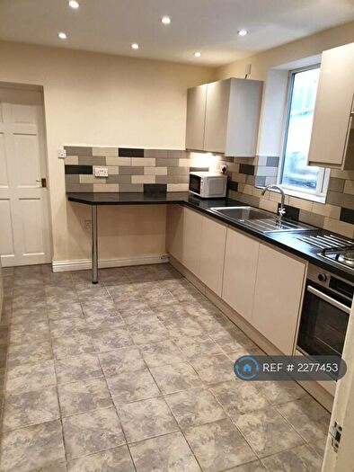 5 Bedroom Terraced House To Rent In Bath Street, Stoke, ST4