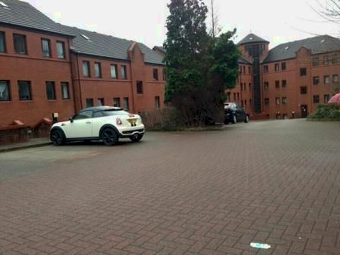 1 Bedroom Flat To Rent In John Knox Street, Glasgow, G4