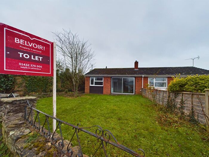 2 Bedroom Bungalow To Rent In Walkers Green, Marden, HR1