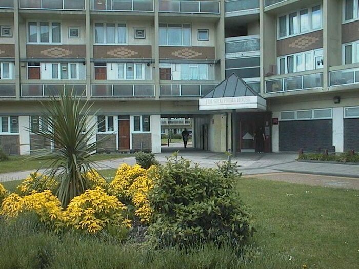 4 Bedroom Flat To Rent In Clem Attlee Court, London, SW6