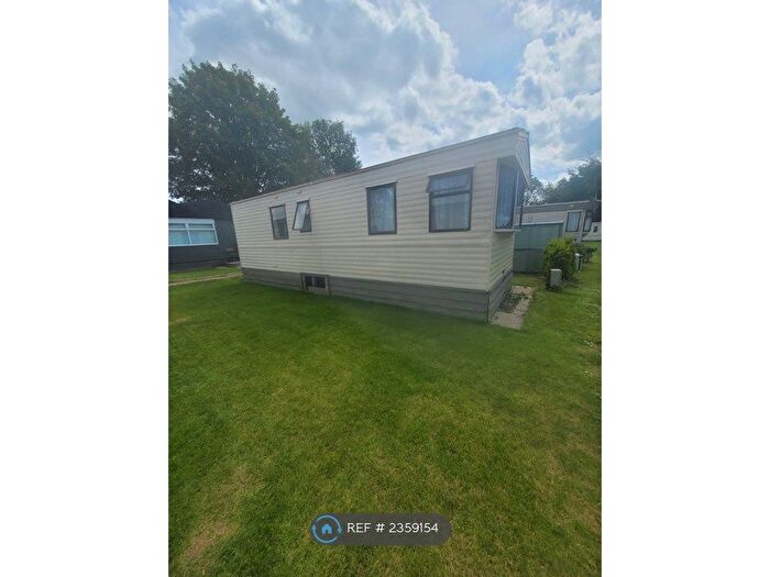 1 Bedroom Mobile/park Home To Rent In Florence Farm, West Kingsdown, TN15