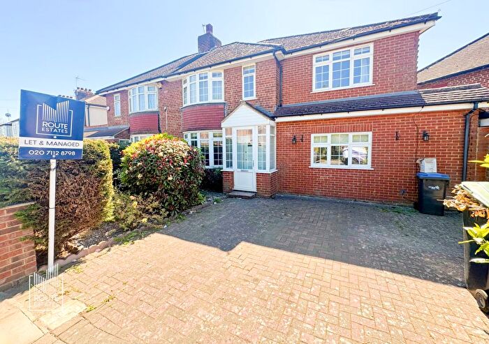 5 Bedroom Semi Detached House To Rent In Bell Lane, Enfield, EN3