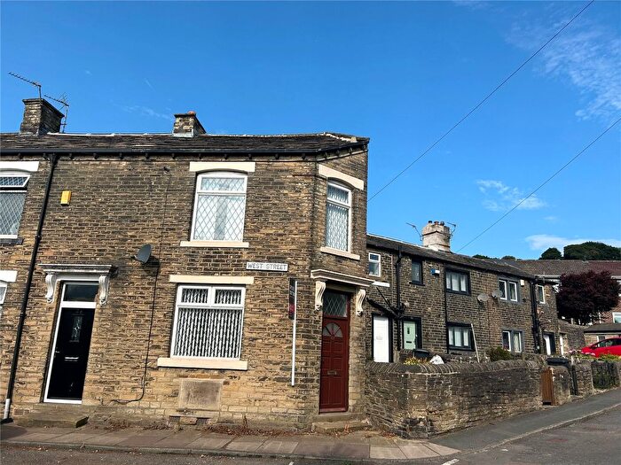 2 Bedroom End Of Terrace House To Rent In West Street, Shelf, Halifax, West Yorkshire, HX3